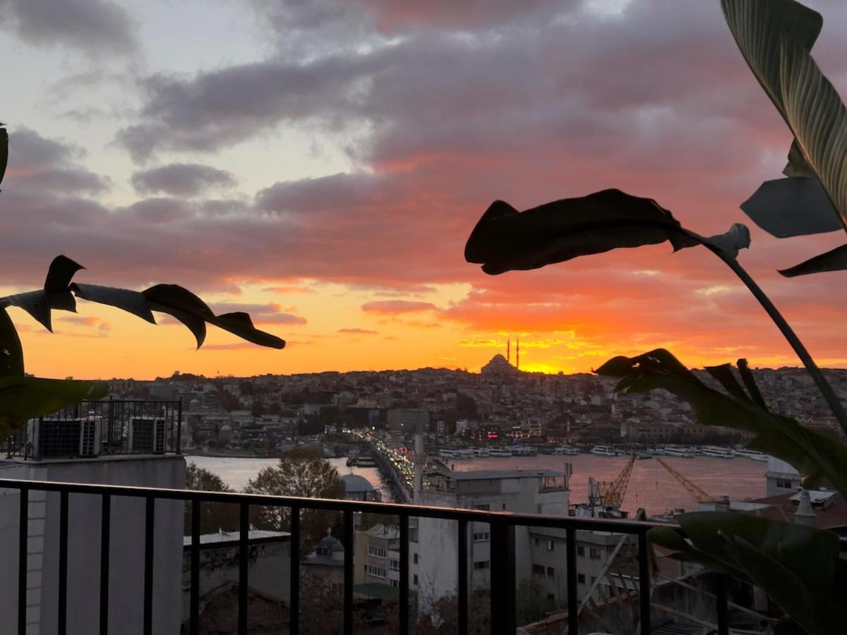 Stunning Seaview 2br Near Metro - Ym4 Apartament Istanbul